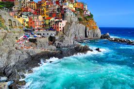 The staff speaks multiple languages, including english, spanish, french, and italian. Manarola Cinque Terre Italien Redaktionelles Stockbild Bild Von Terre Cinque 37941564