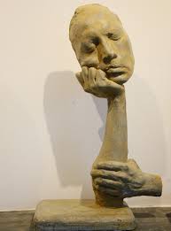 Meet Olivia ✨ Born in Johannesburg and now based in Cape Town, Olivia is a  talented young artist whose work bridges the worlds of traditional and  digital sculpture. After graduating from the