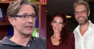 Ο αιμίλιος χειλάκης αναφέρθηκε στο λεπτό θέμα της υιοθεσίας και εξήγησε γιατί εκείνος και η σύζυγός του εγκατέλειψαν την ιδέα. Aimilios Xeilakhs O Ogkos Sto Kranio Piese To Optiko Neyro Kai To Mati Den Ekane Mhxanikh Kinhsh Mantoles Blog