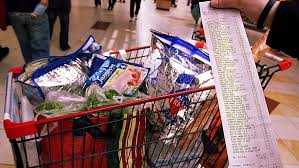 En raison de la crise sanitaire, les commerces «non essentiels» sont fermés georges gobet / afp. Voici La Liste Des Magasins Qui Pourront Ouvrir Sans Rendez Vous Des Samedi Le Soir