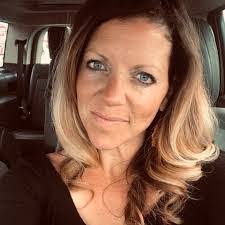 Ashley Weesner's Instagram, Twitter & Facebook