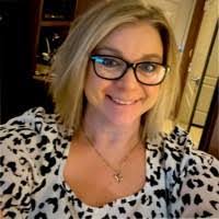 Cassie Simms's Instagram, Twitter & Facebook