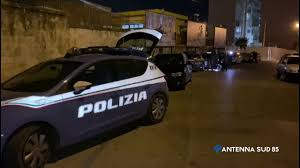 Un giovane di 21 anni, alessio serra, è stato ferito al torace da colpi d'arma da… leggi tutto » agguato a taranto, ucciso 21enne 26 Febbraio 2021 Taranto Sparatoria Ferito Un Giovane Youtube