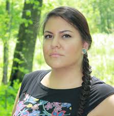 Monique Bedard's Instagram, Twitter & Facebook