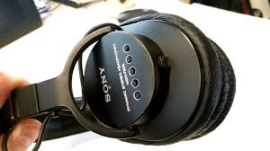 This is a lot better than the beyer t70p, which often doesn't seal well to my head. Diy Bluetooth Modification Sony Mdr 7506 Headphone 7 Steps With Pictures Instructables