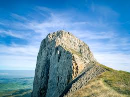 This is located in the alpsteinregion in switzerland. Detailansicht Santis Grate Altenalpturm Girenspitz Santis Silberplatten Et Al
