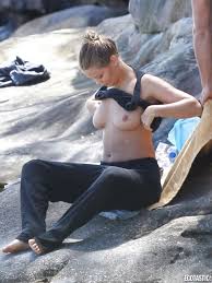 Lara Logan Nude Celebrity Photos Leakedsexiezpix Web Porn