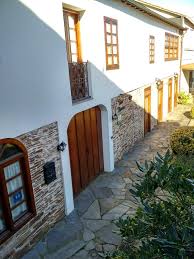 Acogedora casa rural en el corazón de la ribeira sacra. Restaurante Casa Benaxo Turismo Rural En La Ribeira Sacra En La Direccion Estrada Escairon 15 27543 Currelos Lugo En 2020 Turismo Rural Casas Rurales Rurales