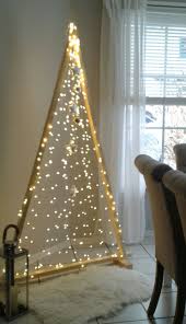 Deko Baum Aus Holz Mit Lichterkette Creative Christmas Trees Christmas Decor Diy Christmas Wood