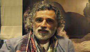 Dopo aver frequentato il centro sperimentale di cinematografia e l'istituto nazionale del possiamo quindi affermare che enrico lo verso sia un attore impegnato nell'interpretare ruoli sempre molto impegnativi, con parti interessanti e. Giacomo Lo Verso Figlio Enrico Lo Verso Da Doppiatore A Pilota