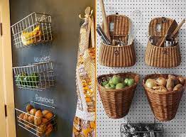 Um die schönheit flacher körbe zur geltung zu bringen, befestigen sie sie mit ihren sockeln flach an der wand. Ideen Fur Aufbewahrung Korbe An Der Wand Anbringen Aufbewahrung Ideen Aufbewahrung Kuche Kuche Aufbewahrung Ideen