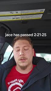 Jesse Grubbs's Instagram, Twitter & Facebook