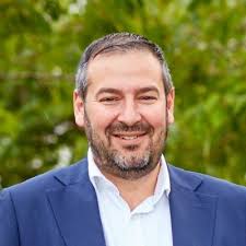 Thomas Hine (@hine86)