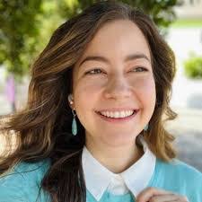 Joy Whitcomb's Instagram, Twitter & Facebook