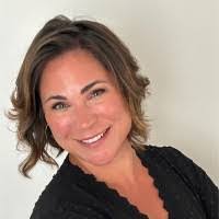 Nicole Fiske's Instagram, Twitter & Facebook