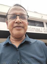 Gregorian Abdur R. Chowdhury is a globally reputed economist who passed his  SSC in 1969. Professional Experience: > Chief Economist: Capital Market  Consultants > Professor & Departmental Head: Marquette University > Chief