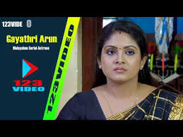 Gayatri got huge fan base after she portrays a role of deepthi in. Gayathri Arun Facebook Live Wishing For The Best New Year 2021 2020