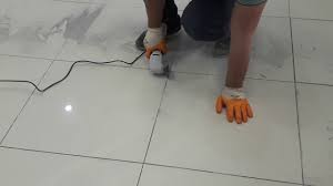 Derzlerini düzenleyip, derz artılarımızı aralardan çıkardık. Derz Dolgu Temizleme Ve Yenileme Islemi Derz Dolgu Nasil Temizlenir Derz Kazima Aparati 05536883451 Youtube