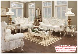 Perhatikan ruang kecil di ruang keluarga anda. Gambar Kursi Tamu Ukiran Mewah Desain Sofa Tamu Ukiran Mewah Produk Kursi Tamu Ukiran Mewah Model Sofa Tamu Ukiran Desain Ruang Keluarga Mewah Desain Ruang Keluarga Dan Desain Interior
