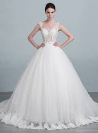 Robe de mariée décolleté carré. Robe De Mariee Coupe Trapeze En Tulle Decollete Carre Bustier Transparent