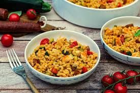 Risotto De Coquillettes Au Poulet Chorizo Courgette Et Tomates Cerises Amandine Cooking Chorizo Recettes De Cuisine Coquillettes