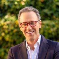 200+ "Derqui" profiles