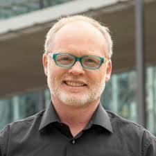 Stream episode 820412 Easter Racing Oakbank + Randwick by Andrew Heslop  podcast