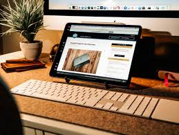 Dual external monitors can run at fhd (1920) and a single external monitor via dp can support 2560. Best App For Using Your Ipad As A Second Monitor Or External Display
