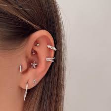 Damla Altun V Instagram Birgun Burada Kulaklarimi Paylasacagim Hic Aklima Gelmezdi Ama Konu Piercing Olunca 1 1 Cok Guzel Bir Haber Piercing Kulak Instagram