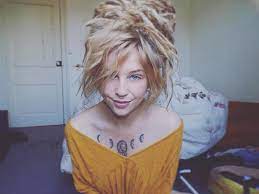 Официальный блог бренда drop dead drop dead oliver sykes bring me the horizon hannah snowdon amanda hendricks. Ma Page Facebook Drop Dread Creation Le Bon Soleil Es De Sortie Ca Fait Plaisir Blonde Dreads Hair Styles Beautiful Dreadlocks