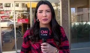 15 sezondur ekranda yer almakta olan arka sokaklar dizisi çok başarılı bir yapım olarak yıllardır birçok oyuncuyu da bünyesinde tuttu. Fox Tv Ye Transfer Olan Fulya Ozturk Un Sunacagi Programin Detaylari Belli Oldu