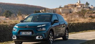 Citroën revela el nuevo suv citroën c4 cactus, el lanzamiento que rompe paradigmas en el segmento suv al ofrecer lo mejor del diseño, la tecnología y el confort. Cinq Bonnes Raisons D Acheter Un Citroen C4 Cactus L Automobile Magazine