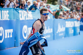 As he finishes the swim and runs through t1 to his racked bike, where he then goes through a. Jonny Brownlee Takes First Wts Win In 2 Years Slowtwitch Com