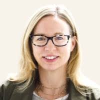 Elizabeth Landes's Instagram, Twitter & Facebook