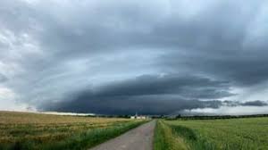 Szupercella a balatontól délre, ádánd felett. Szupercella 24 Hu