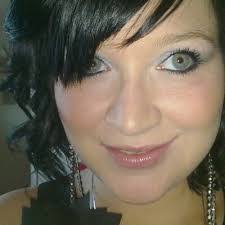 Jennifer Clift's Instagram, Twitter & Facebook