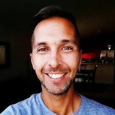 Eik Moesgaard's Instagram, Twitter & Facebook