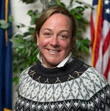 Heidi Chamberlain's Instagram, Twitter & Facebook