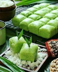 Namun, singkong bisa dibuat berbagai jenis makanan terutama makanan tradisional maupun jajanan pasar, seperti getuk,klepon, kripik, tape. 92 Kuih Ideas Asian Desserts Food Asian Cake