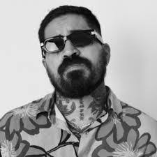 Angie Duron's Instagram, Twitter & Facebook