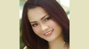 Aimee Torres, original singer of “Pusong Bato”, mends fences with composer  Alon before his passing