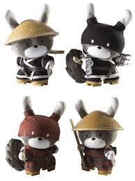 Les Art Toys Une Collection De Figurines Pour Les Web Designers Et Creatifs Art Jouet Dessin Personnage Et Figurine