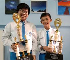 Saya memiliki teman yg selalu menjadi juara di kelas dan selalu menjadi teladan bagi teman teman lainnya. Cerita Di Balik Sukses Siswa Siswi Spemdalas Raih Juara Di Festival Faqih Usman Pwmu Co Portal Berkemajuan