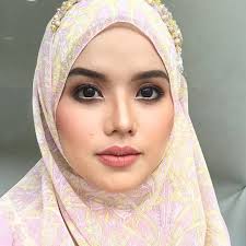 Tahniah aku ucapkan kepada fatin liyana top blogger malaysia yang sudah mengikat tali pertunangan dengan jejaka pilihan hati, dr anwar pada 21/12/2014. Makeup Artist My Artwork With Gorgeous Dr Fatin Liyana