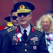 Genelkurmay başkanı hulusi akar'ın 1998 yılında tunceli kırsalında operasyon sırasında çekilen fotoğrafları ilk kez ortaya çıktı. Orgeneral Hulusi Akar Photos Facebook