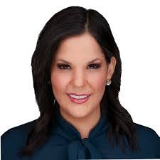 Amanda Suhay's Instagram, Twitter & Facebook