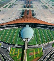 Sultan kosen est né le 10/12/82 dans la ville de mardin, en turquie. Decouvrez Les 15 Plus Beaux Aeroports Du Monde Airport Design Airport International Airport