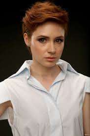 Karen Gillan 0379 Jpg 2419 3629 Short Wavy Hair Short Hair Styles Karen Gillan