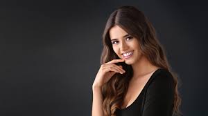 Women fall more in love with you when they feel that romantic sexual attraction for you and if you want to make your girlfriend feel that, you have to give her the type of attraction experience that she really wants, but probably hasn't been telling you about. 5 Ways To Make A Woman Want To Have Sex With You The Modern Man