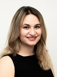 Analia Leon, Realtor